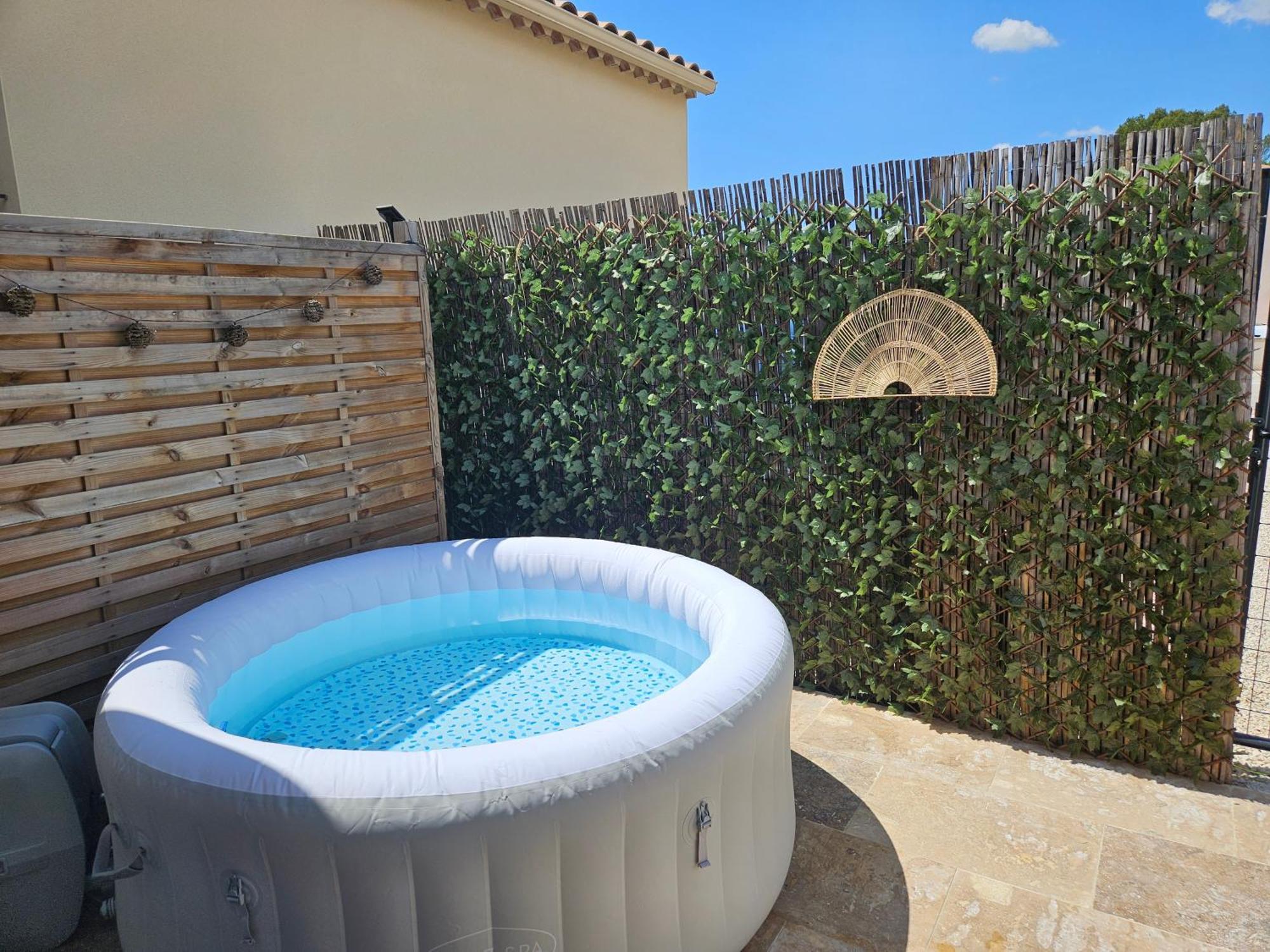 Havre De Paix Climatise Vers Gordes - Spa & Nature Beaumettes Eksteriør bilde